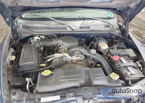 2001 Dodge Dakota Slt/Sport from USA, damaged, VIN 1B7GL22XX1S166978